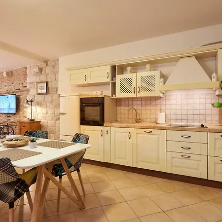 Apartman Capo - Old Town - Parking